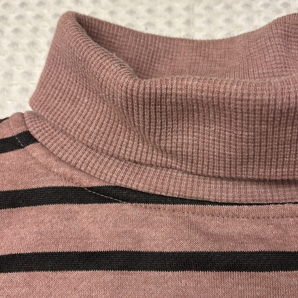 VINTAGE 80s Turtleneck Sweatshirt Mauve Purple Black Striped Mens M-L XPLOITS - Picture 4 of 12
